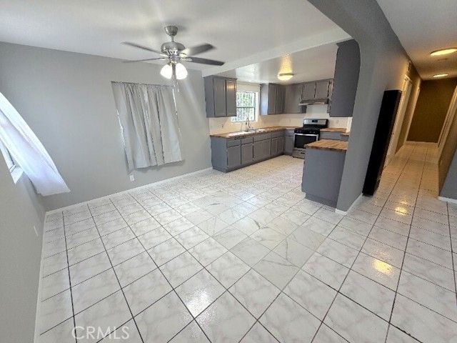 1503 W Adams Boulevard, Los Angeles, CA 90007