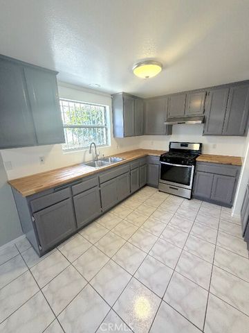 1503 W Adams Boulevard, Los Angeles, CA 90007