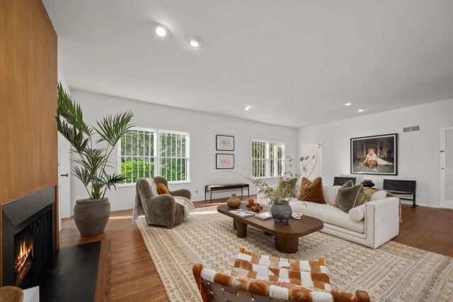 6141 Lago Lindo, Rancho Santa Fe, CA 92067