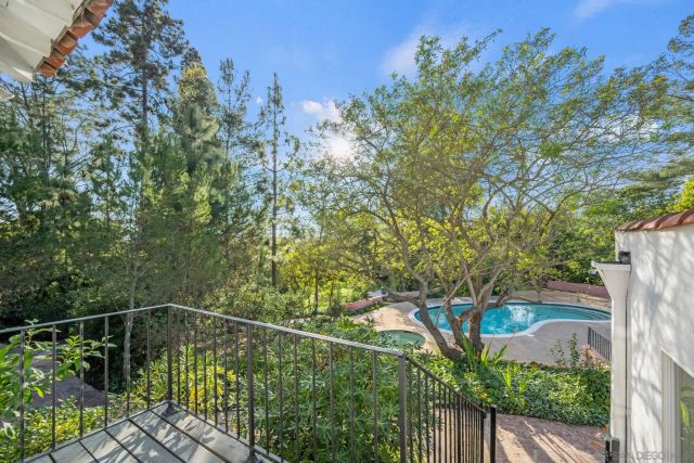 6141 Lago Lindo, Rancho Santa Fe, CA 92067