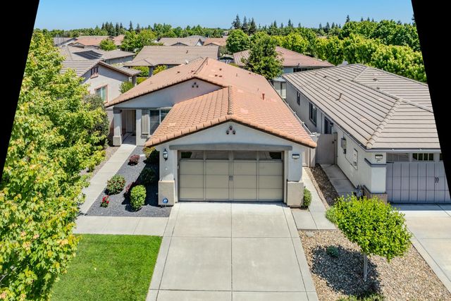 2362 Shadow Berry Dr, Manteca, CA 95336