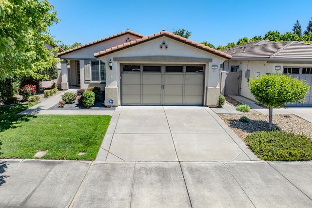2362 Shadow Berry Dr, Manteca, CA 95336