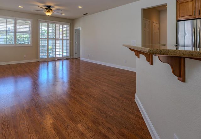 2362 Shadow Berry Dr, Manteca, CA 95336