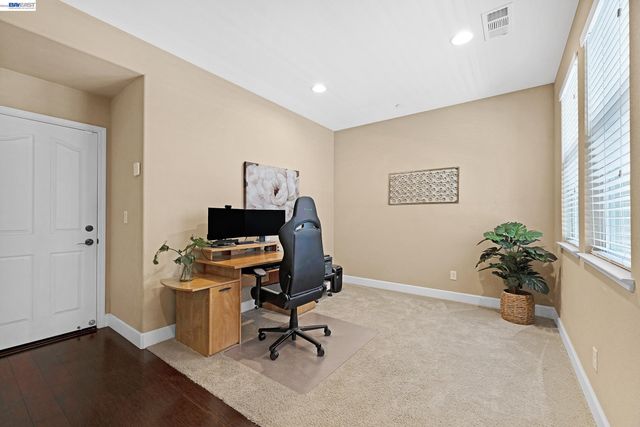 1159 Martin Luther King Dr, Hayward, CA 94541
