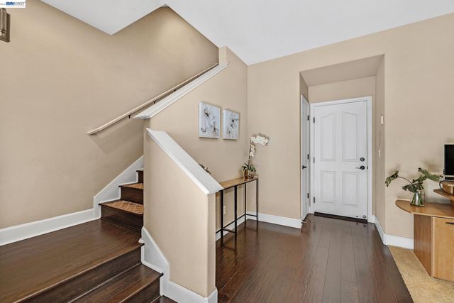 1159 Martin Luther King Dr, Hayward, CA 94541