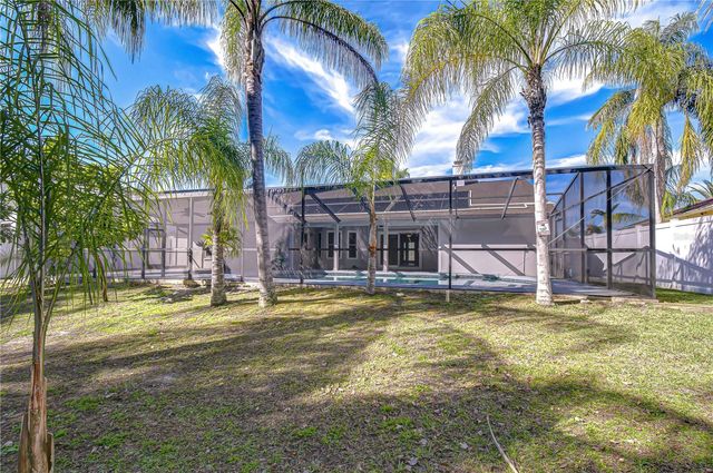 11718 SPANISH LAKE DRIVE, Tampa, FL 33635