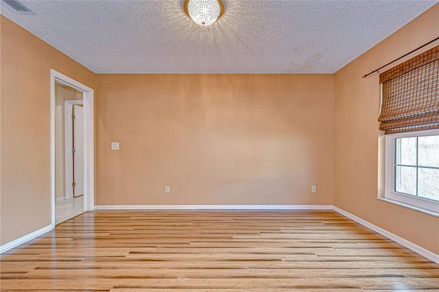 11718 SPANISH LAKE DRIVE, Tampa, FL 33635