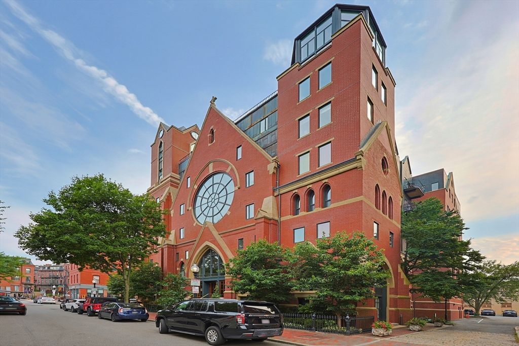 2 Clarendon 607, Boston, MA 02116