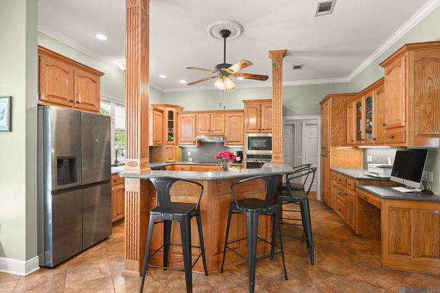 5205 Prairieview Dr, Zachary, LA 70791