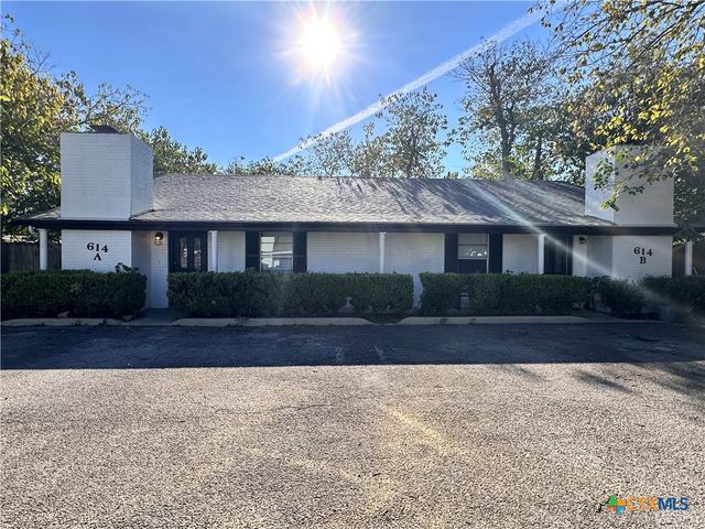 614 Mill Street B, San Marcos, TX 78666