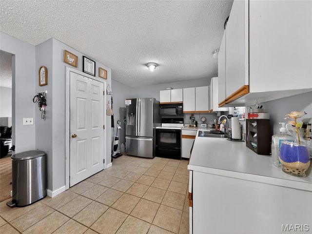 7302 Carriwood Drive, Cedar Hill, MO 63016