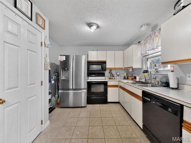 7302 Carriwood Drive, Cedar Hill, MO 63016