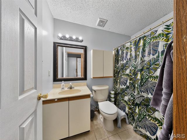 7302 Carriwood Drive, Cedar Hill, MO 63016