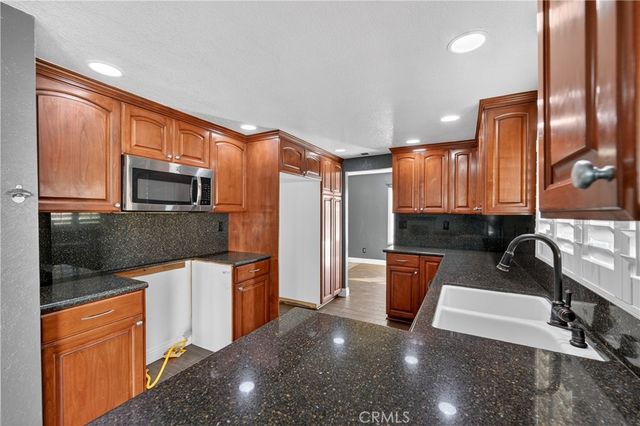 4311 Glenroy Court, Jurupa Valley, CA 92509