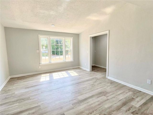 1012 Towanda RD, Virginia Beach, VA 23464