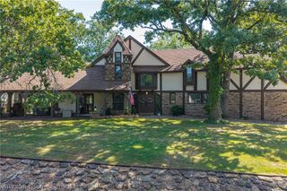 2708 Heather Oaks Way, Fort Smith, AR 72908