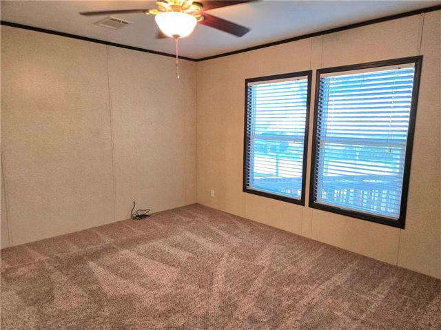 409 Birch Hill Lane, Somerville, TX 77879