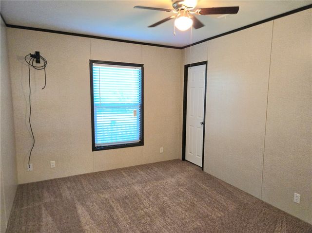 409 Birch Hill Lane, Somerville, TX 77879