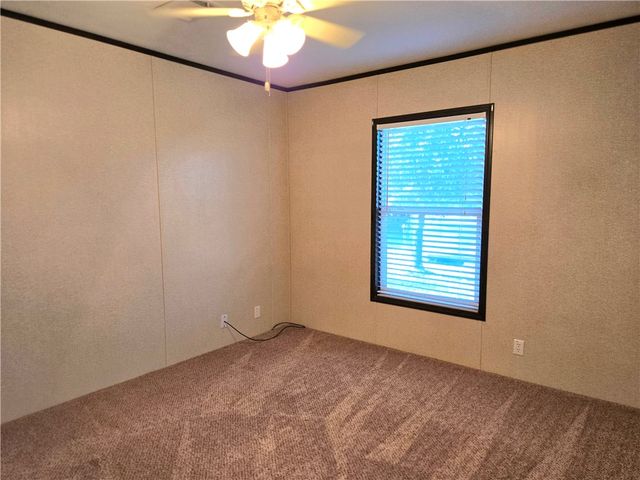 409 Birch Hill Lane, Somerville, TX 77879