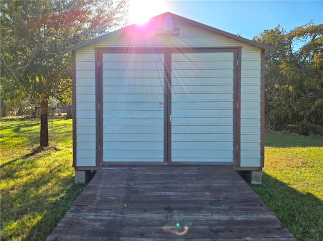 409 Birch Hill Lane, Somerville, TX 77879