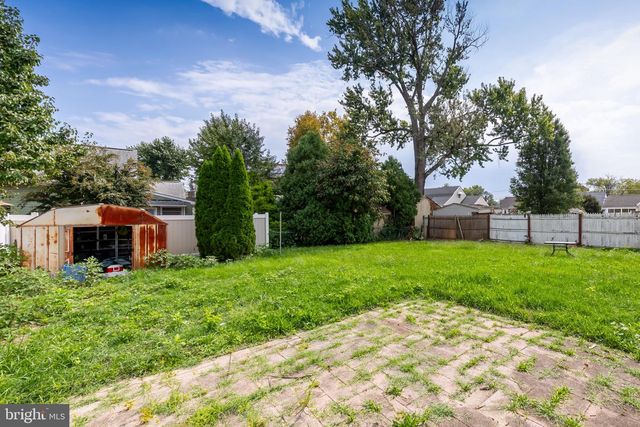 25 ADAMS AVE, Bellmawr, NJ 08031