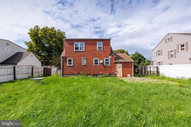 25 ADAMS AVE, Bellmawr, NJ 08031