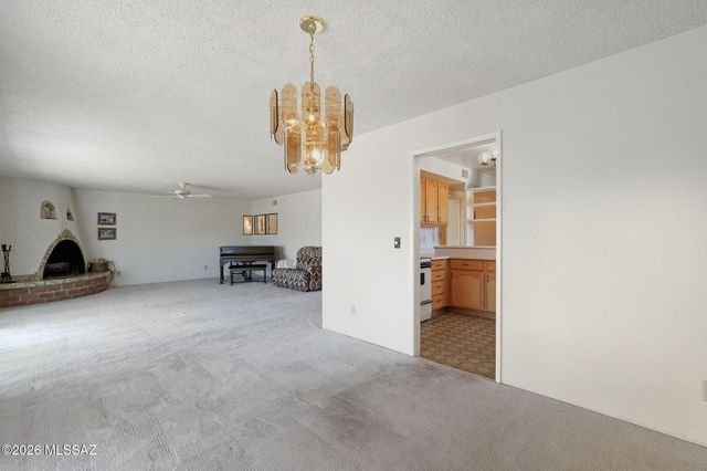 615 W Continental Road, Green Valley, AZ 85622