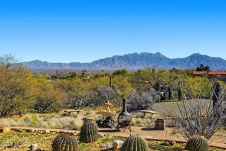 615 W Continental Road, Green Valley, AZ 85622