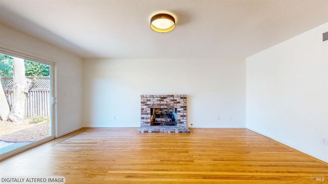 2257 Yucca St, Santa Rosa, CA 95405