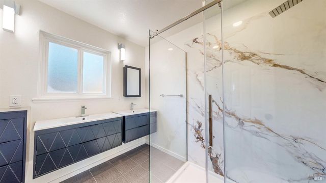 2257 Yucca St, Santa Rosa, CA 95405