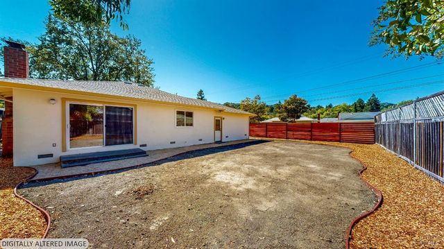 2257 Yucca St, Santa Rosa, CA 95405