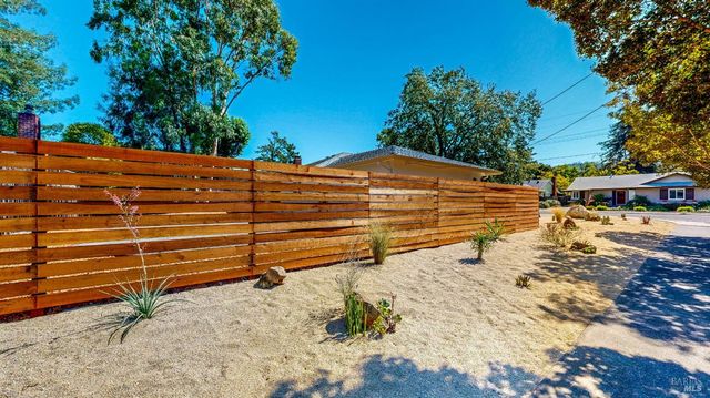 2257 Yucca St, Santa Rosa, CA 95405