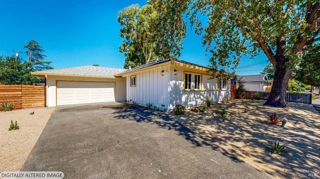 2257 Yucca St, Santa Rosa, CA 95405