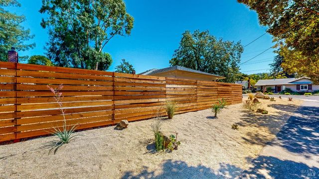 2257 Yucca St, Santa Rosa, CA 95405