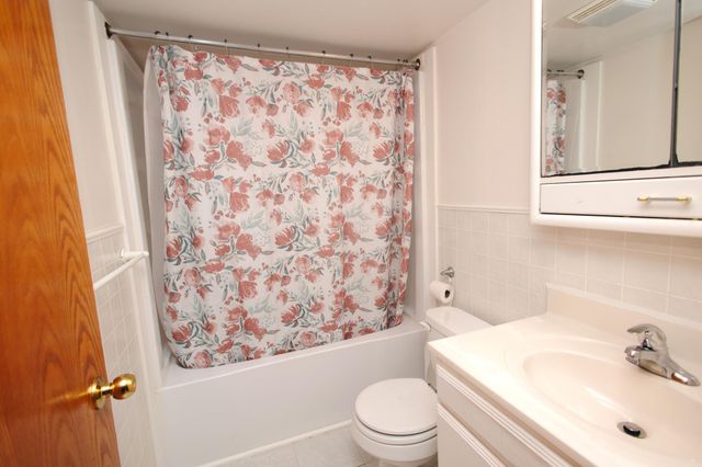 254 Idaho Avenue W, Saint Paul, MN 55117