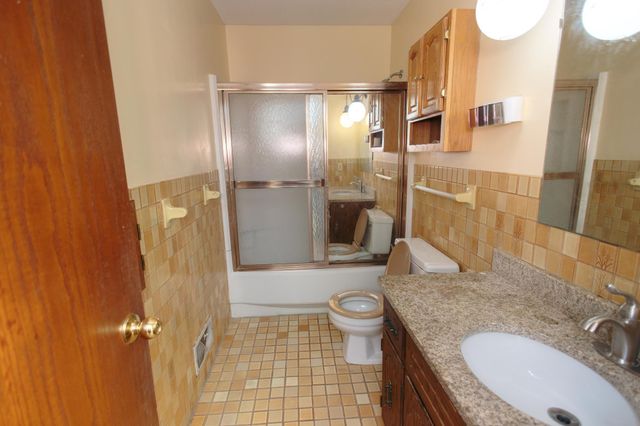 254 Idaho Avenue W, Saint Paul, MN 55117