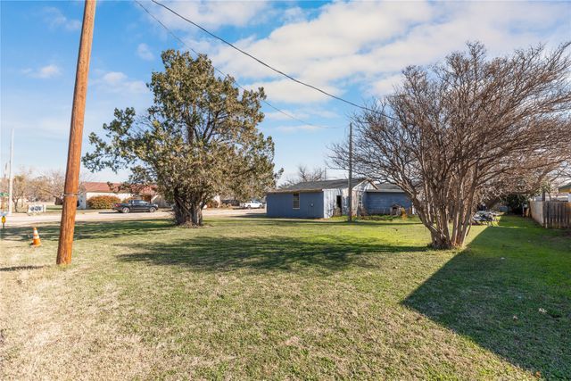 505 Willis, Santa Anna, TX 76878