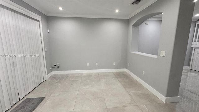 14962 SW 9th Ter, Miami, FL 33194