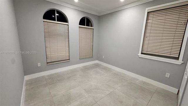 14962 SW 9th Ter, Miami, FL 33194