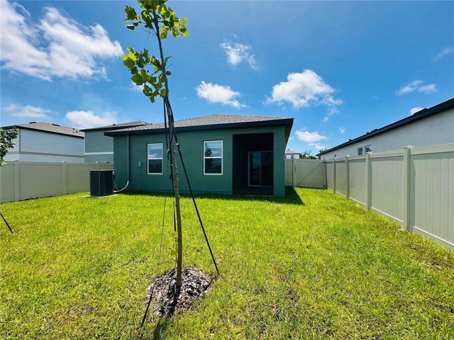 10473 CURVING CREEK LOOP, Parrish, FL 34219