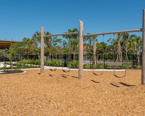 10473 CURVING CREEK LOOP, Parrish, FL 34219