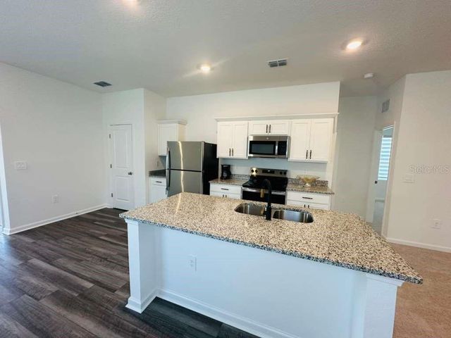 10473 CURVING CREEK LOOP, Parrish, FL 34219