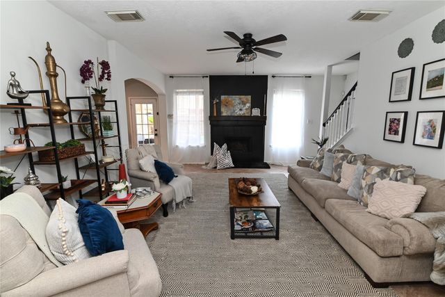 1319 W Welsford Drive, Spring, TX 77386