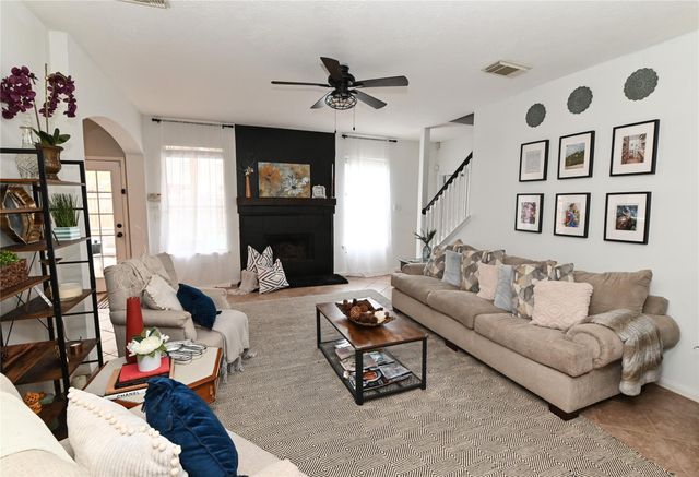 1319 W Welsford Drive, Spring, TX 77386
