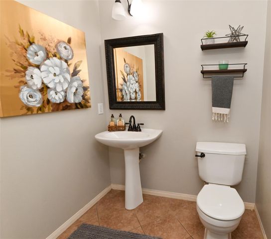1319 W Welsford Drive, Spring, TX 77386