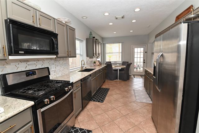 1319 W Welsford Drive, Spring, TX 77386