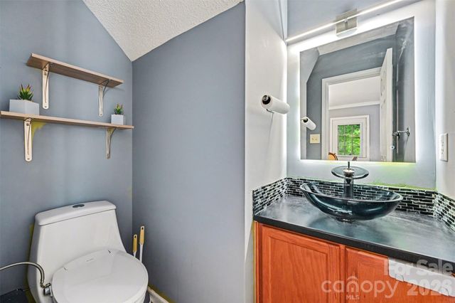 5846 Hewitt Drive, Charlotte, NC 28269