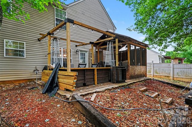 5846 Hewitt Drive, Charlotte, NC 28269
