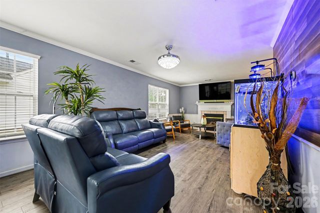 5846 Hewitt Drive, Charlotte, NC 28269
