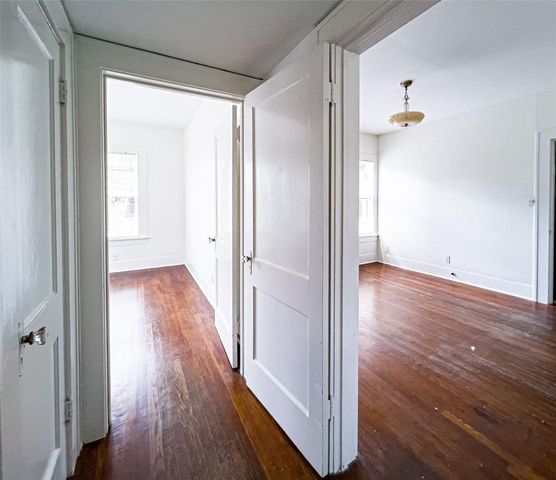 1609 Kipling Street, Houston, TX 77006